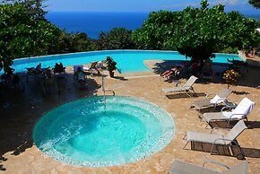 La Mariposa Hotel