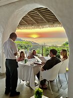 La Mariposa Hotel