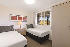 Adina Serviced Apartments Canberra Kingston