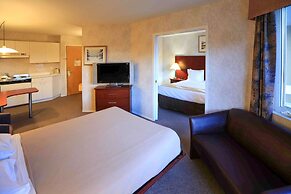 Quality Suites