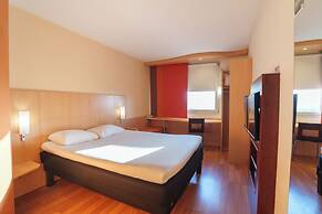ibis Laon