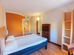 ibis Laon