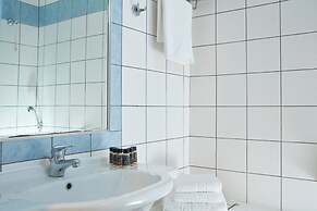 Candia Hotel