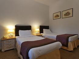 Marston Farm Hotel
