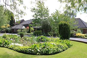 Marston Farm Hotel