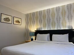 Marston Farm Hotel