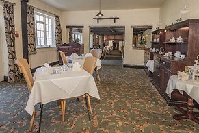 Marston Farm Hotel