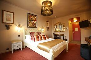 The Bruce Hotel
