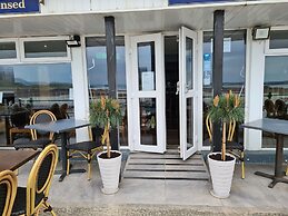 Marina Metro Hotel