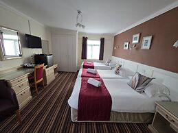 Marina Metro Hotel