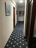 Marina Metro Hotel