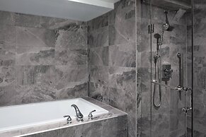 Marriott Niagara Falls Fallsview Hotel & Spa