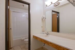 Super 8 by Wyndham Kamloops On The Hill
