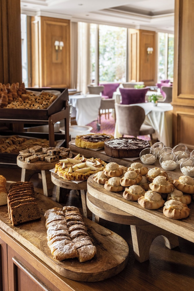 NJV Athens Plaza Hotel