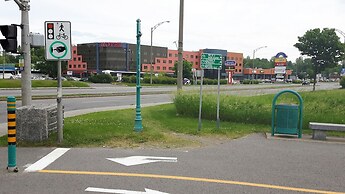 Ambassadeur Hotel