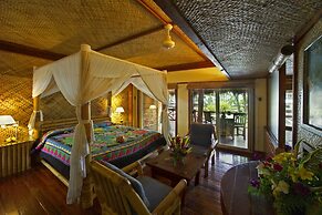 Coconuts Beach Club Resort & Spa