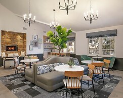 Cottage Inn By The Sea
