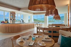 The Westin St. Thomas Beach Resort & Spa
