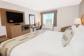 Coast Abbotsford Hotel & Suites