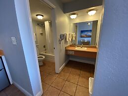 Coral Sands Inn