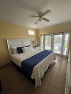 Coral Sands Inn