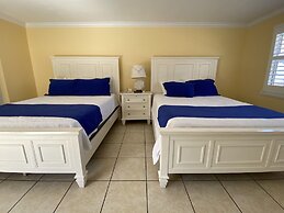 Coral Sands Inn