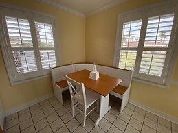 Coral Sands Inn