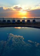 Coral Sands Inn