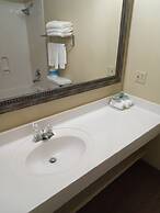 Sunday House Inn and Suites