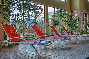Holiday Inn Hotel & Suites Osoyoos by IHG