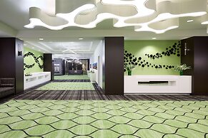 DoubleTree by Hilton Montreal