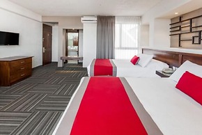 Ramada Plaza Leon