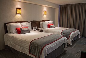 Ramada Plaza Leon