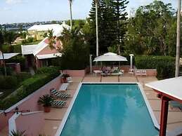 Fourways Inn