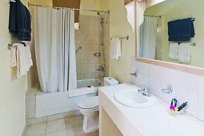 Blue Horizons Garden Resort