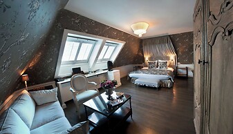 The Pand Hotel