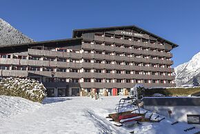 Chalet Hôtel le Prieuré & Spa