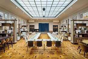 Hotel Elephant Weimar, Autograph Collection