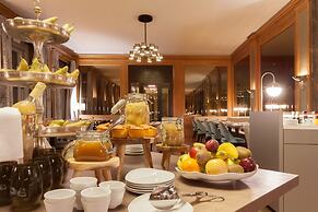 Hotel Elephant Weimar, Autograph Collection