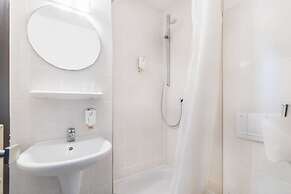 Hotel Leonet
