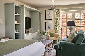 The Montagu Arms Hotel