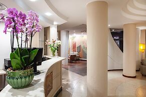 Hotel Carlo Felice