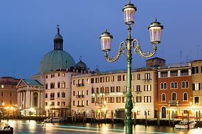 Hotel Carlton on the Grand Canal