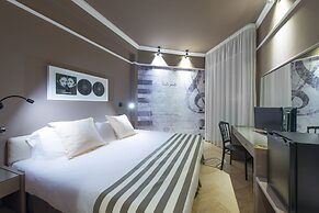 Admiral Art Hotel