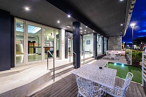 Admiral Art Hotel