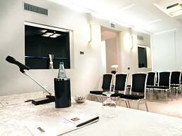 Admiral Art Hotel