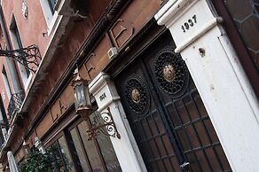 Hotel La Fenice Et Des Artistes