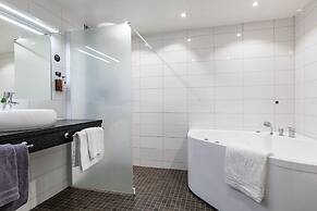 Clarion Hotel Gillet