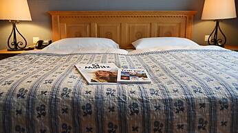 Crystal Hotel