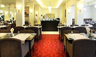 Grand Palace Hotel